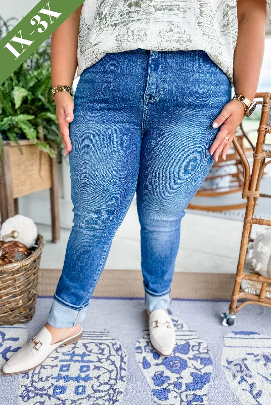 The Curvy Cortney Skinny Jeans Comfortable Straight-Legged Denim
