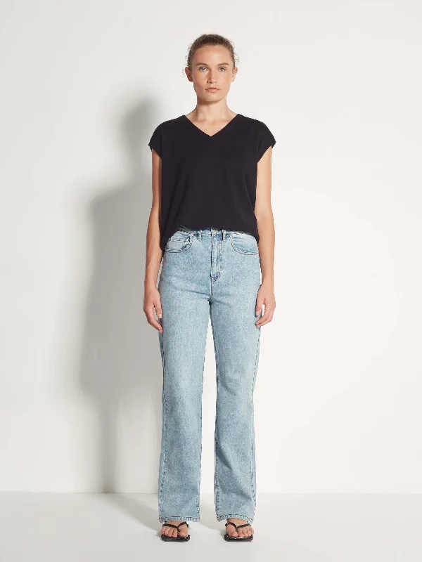 Relaxed Straight Leg Jean (Denim) Worn Blue Chic Vintage-Inspired Denim Jeans