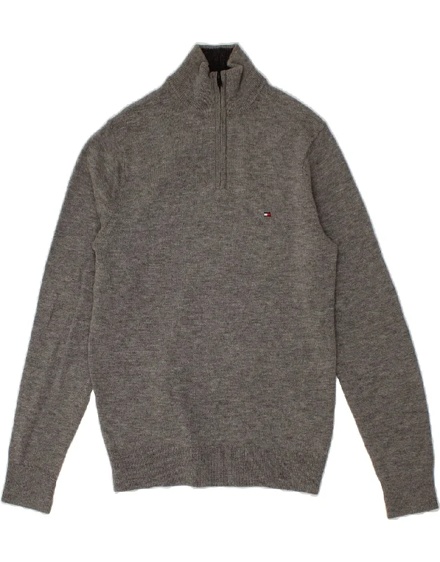 TOMMY HILFIGER Mens Zip Neck Jumper Sweater Small Grey Lambswool Satin Blend Silk Blend Wool Blend TOMMY HILFIGER Mens Zip Neck Jumper Sweater Small Grey Lambswool Satin Blend Silk Blend Wool Blend