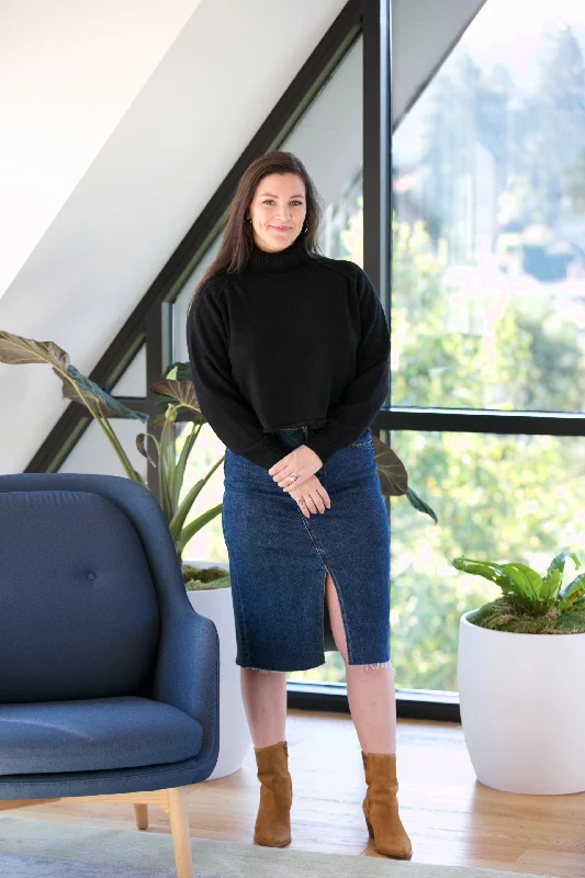 JOE'S JEANS The Joplin Skirt in First Step Trendy Flared Leg Jeans