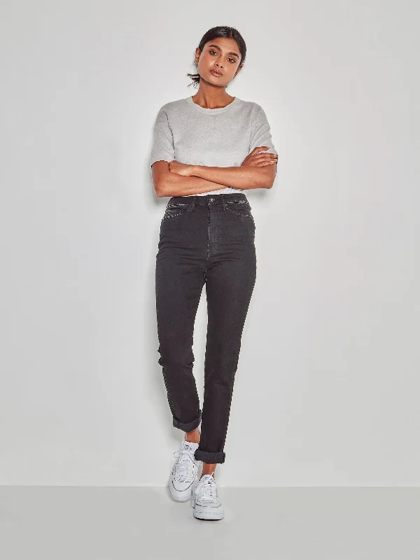 Straight Leg Jean (Denim) Black Enzyme Elegant Dark-Wash Bootcut Jeans