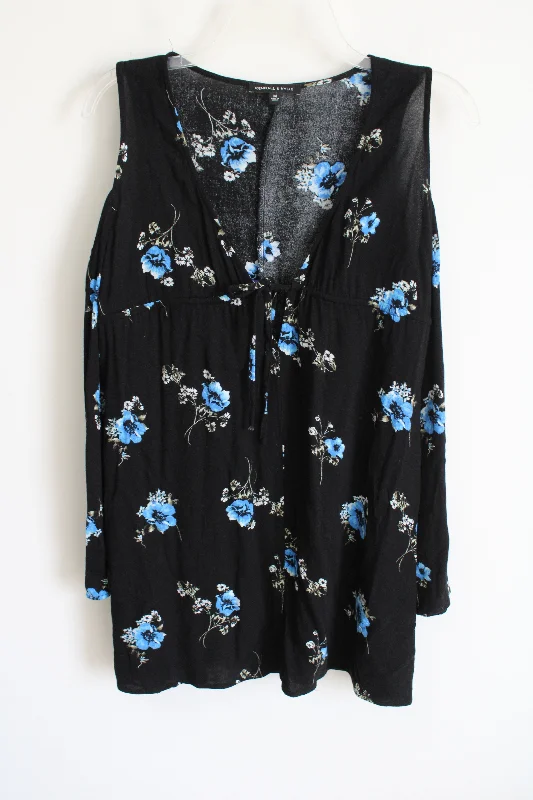 Kendall & Kylie Blue Blue Floral Cold Shoulder Blouse | M Double Button Blouse