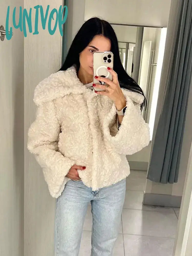 Lunivop Chic Sweet Fake Faux Fox Fur Coat Women Lapel Wide Sleeves Loose Short Outerwear Winter New Plush Thickened Warm Jacket Jacket Blazer Coat