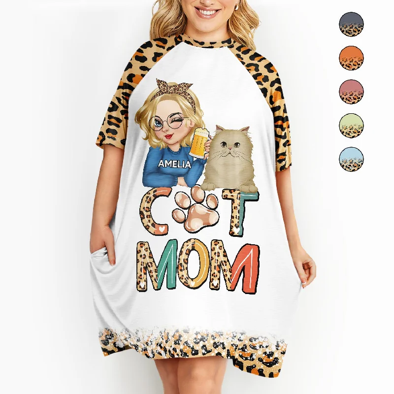 Cat Mom - Funny Gift For Cat Lovers, Pet Lovers - Personalized Women's Sleep Tee Beaded Sequined Faux Fur