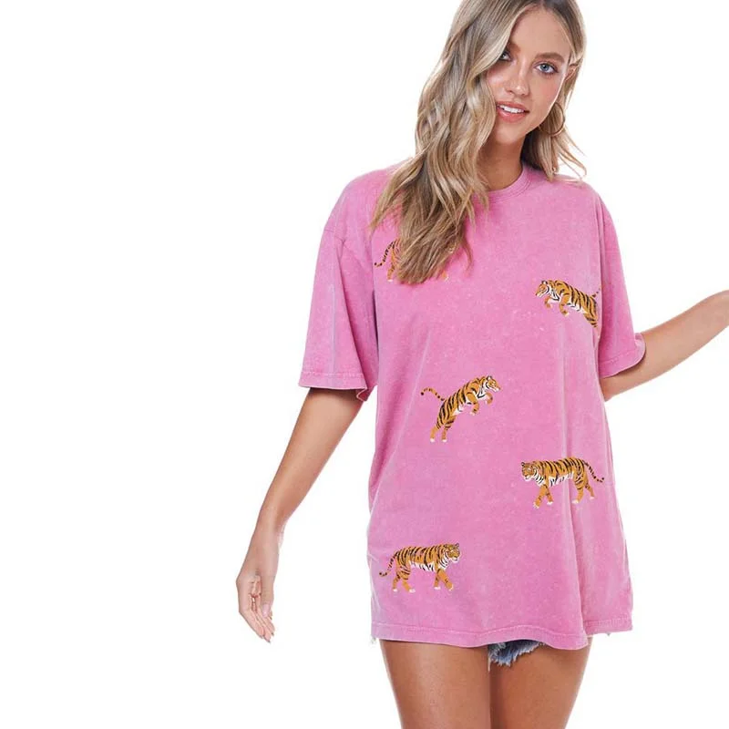 Tigers All Over Short Sleeve T-Shirt Front Pockets Side Pockets Patch Pockets