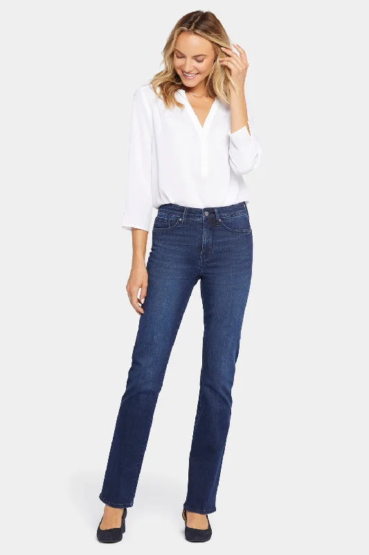 Le Silhouette Slim Bootcut Jeans In Petite - Marvelous Classic Button Fly Jeans