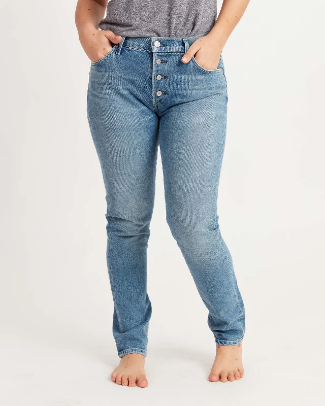 Skyla Light-Wash Jeans Chic Vintage-Inspired Denim Jeans