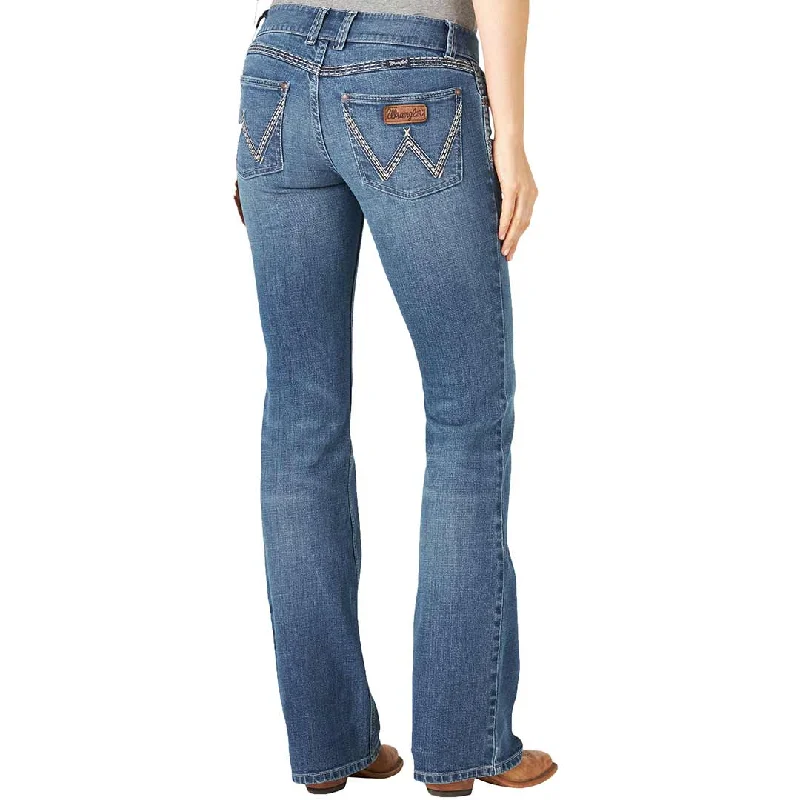 Wrangler Women's Retro Sadie Bootcut Jeans Trendy Classic Fit Jeans