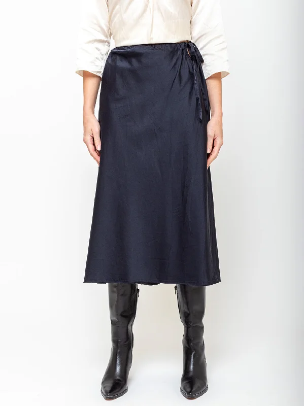 Bias Cut Skirt - Dark Navy pleated skirt texture