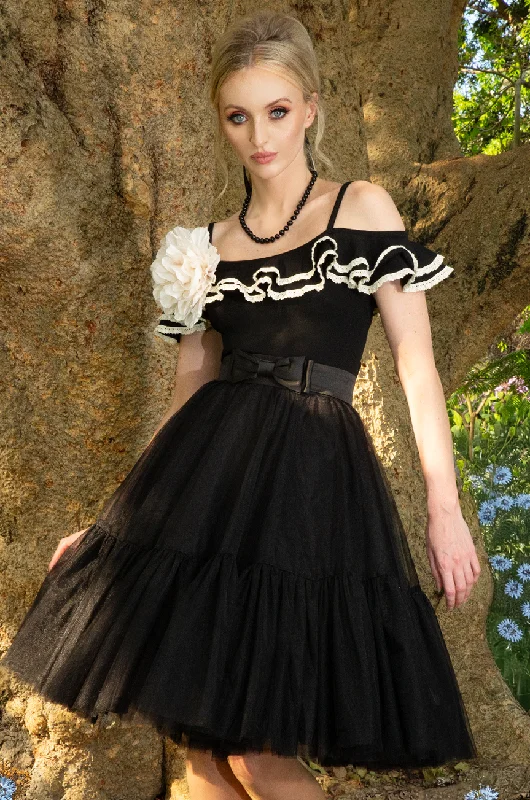 Elysian Tulle Skirt  (Black) wool skirt sturdy