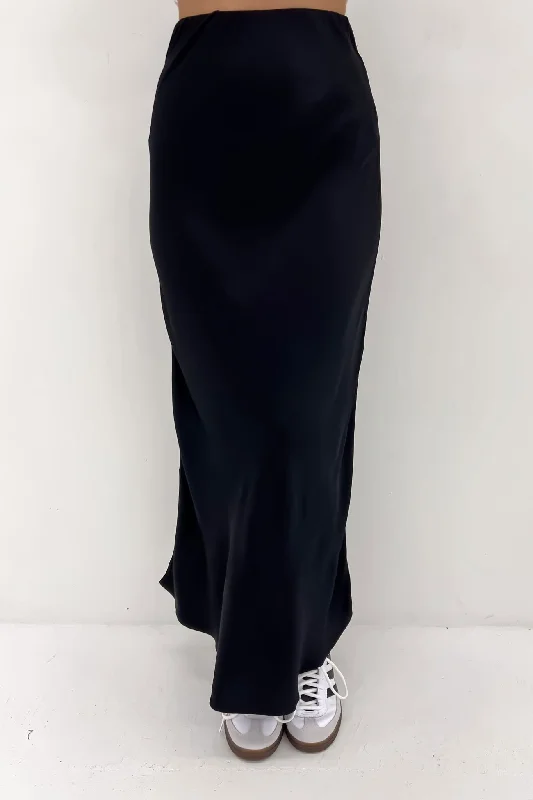 Huntleigh Skirt Black linen skirt natural