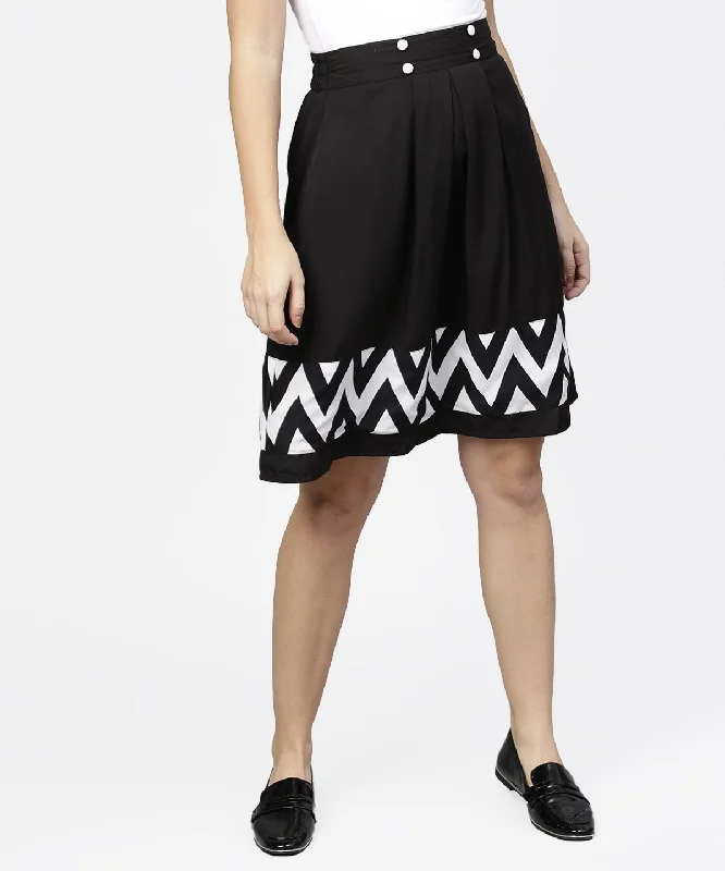NOZ2TOZ Black & White Printed Flared Skirt With Button leather skirt bold