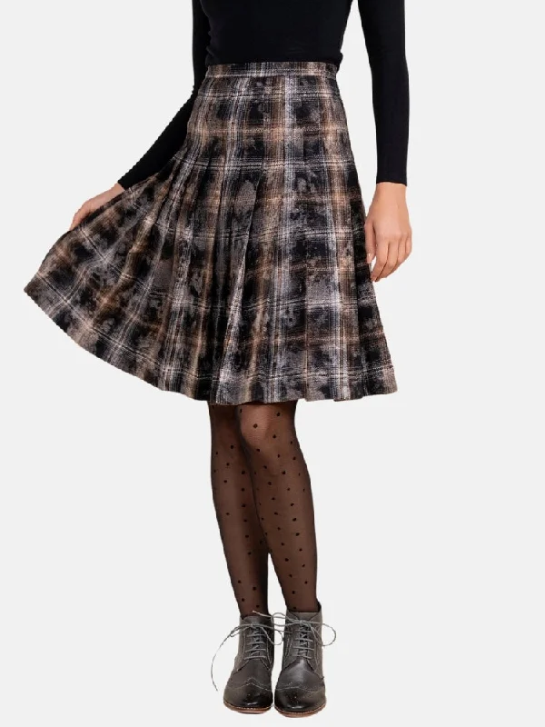 Praia Pleated Skirt in Black Plaid ribbed skirt waist