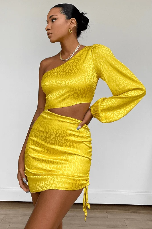 Stella Mini Dress - Yellow Chic Sleeveless Mini Dress